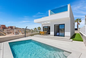 D 888-378 LUKSUS VILLA I LA FINCA GOLF, ALGORFA … 3 SOVEROM, 2 BAD FRA  €377,000 D 888-378 LUKSUS VILLA I LA FINCA GOLF, ALGORFA … 3 SOVEROM, 2 BAD FRA  €377,000
